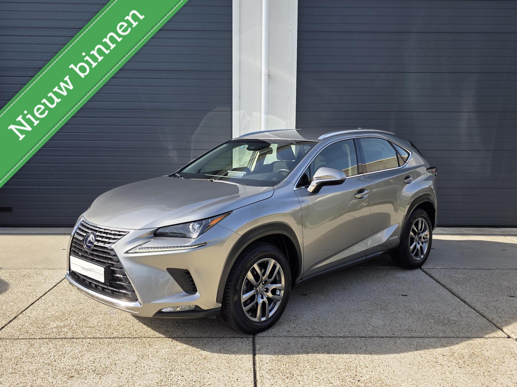 Foto van Lexus NX