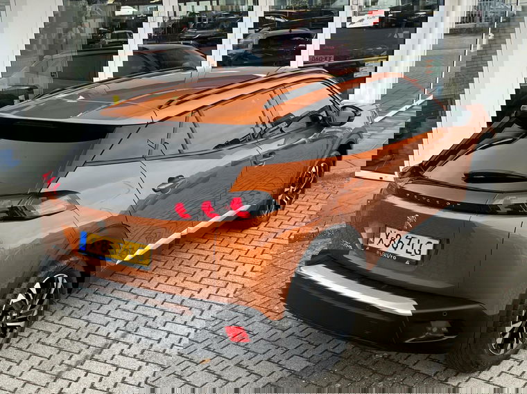 Peugeot e-2008
