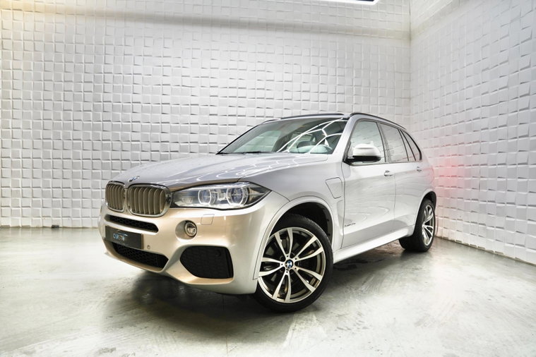 BMW X5 foto 1