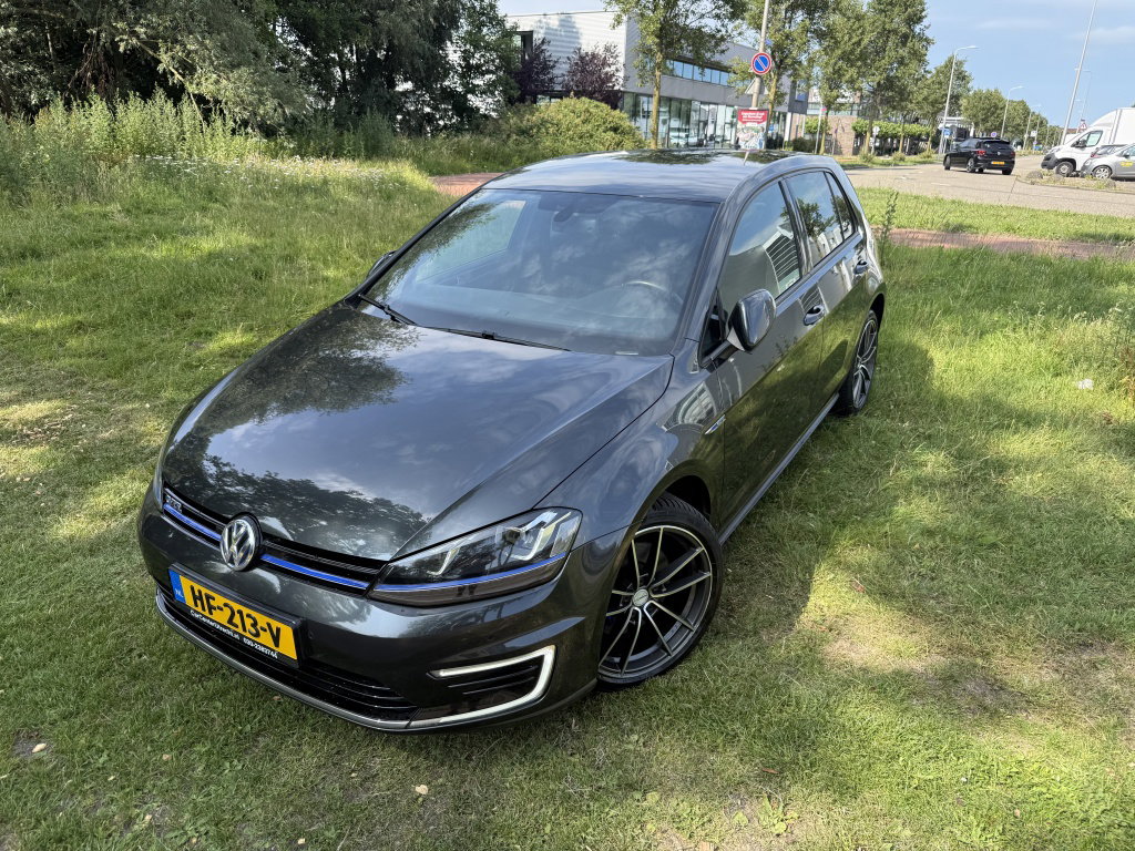 Foto van Volkswagen Golf