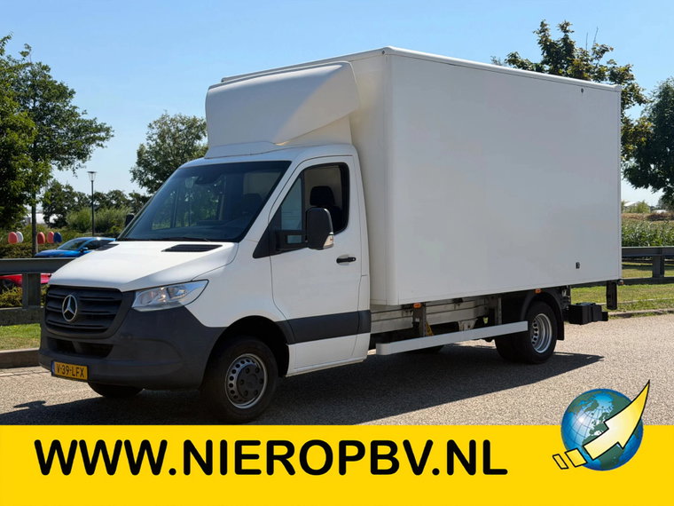 Mercedes-Benz Sprinter foto 1