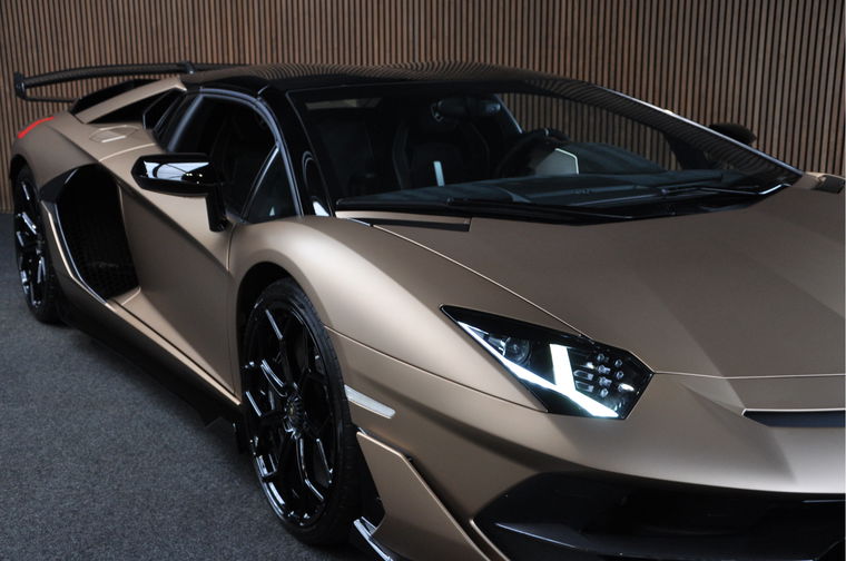Lamborghini Aventador