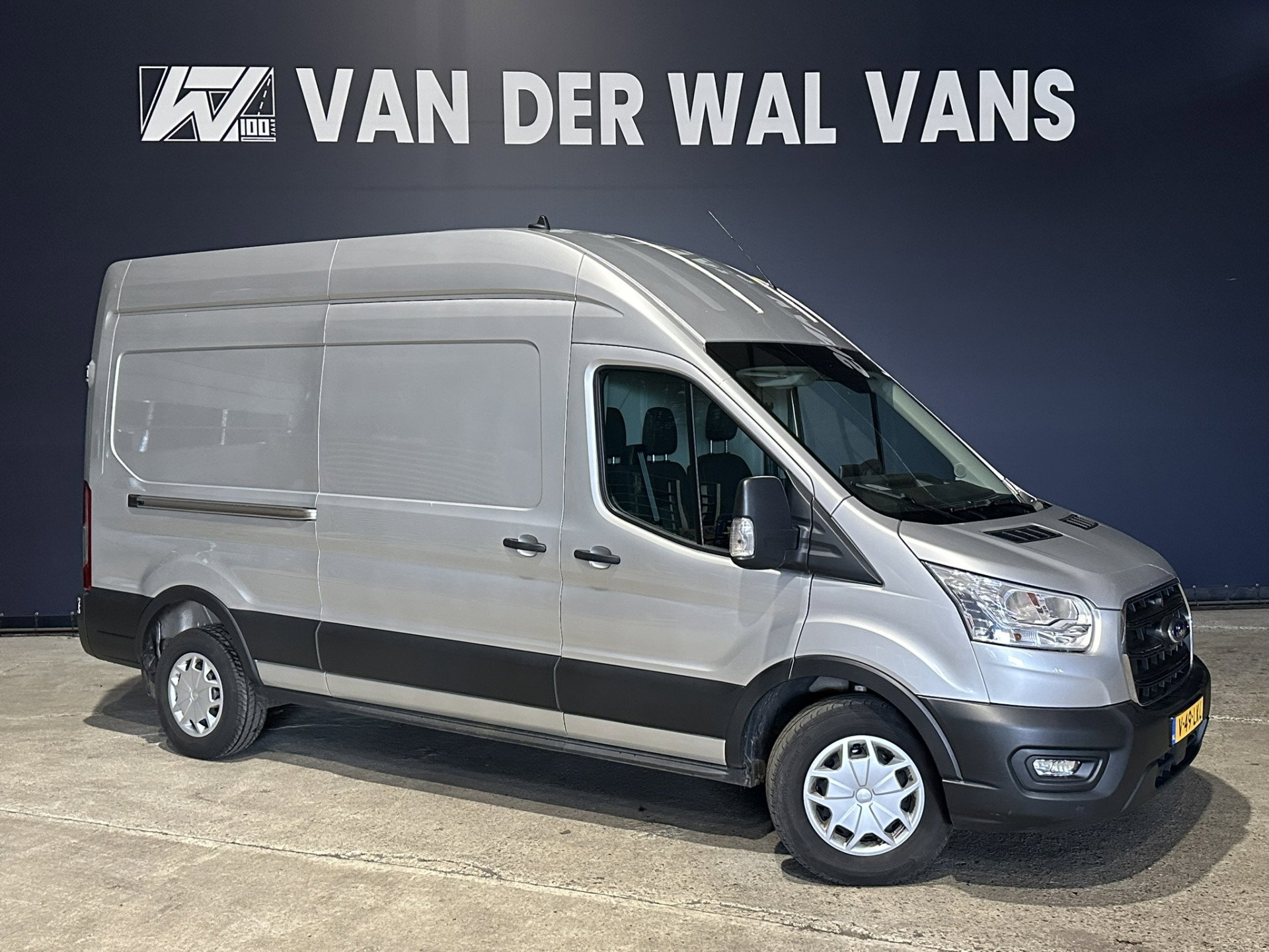 Ford Transit 2.0 TDCI 170pk L3H3 Euro6 Airco | Navigatie | 2500kg Trekhaak | Cruisecontrol