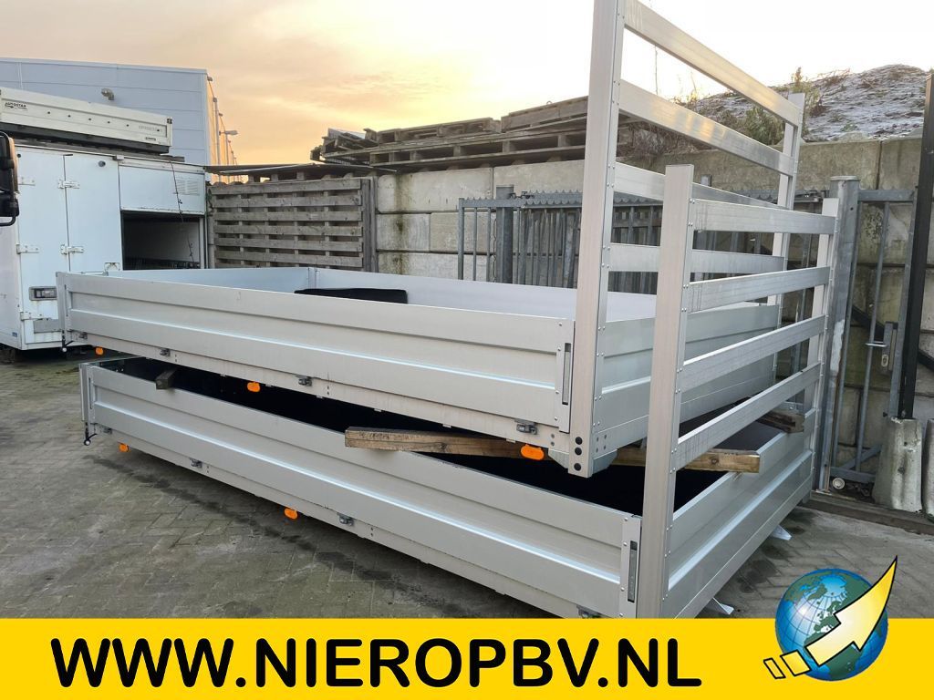 Foto van Mercedes-Benz 1x