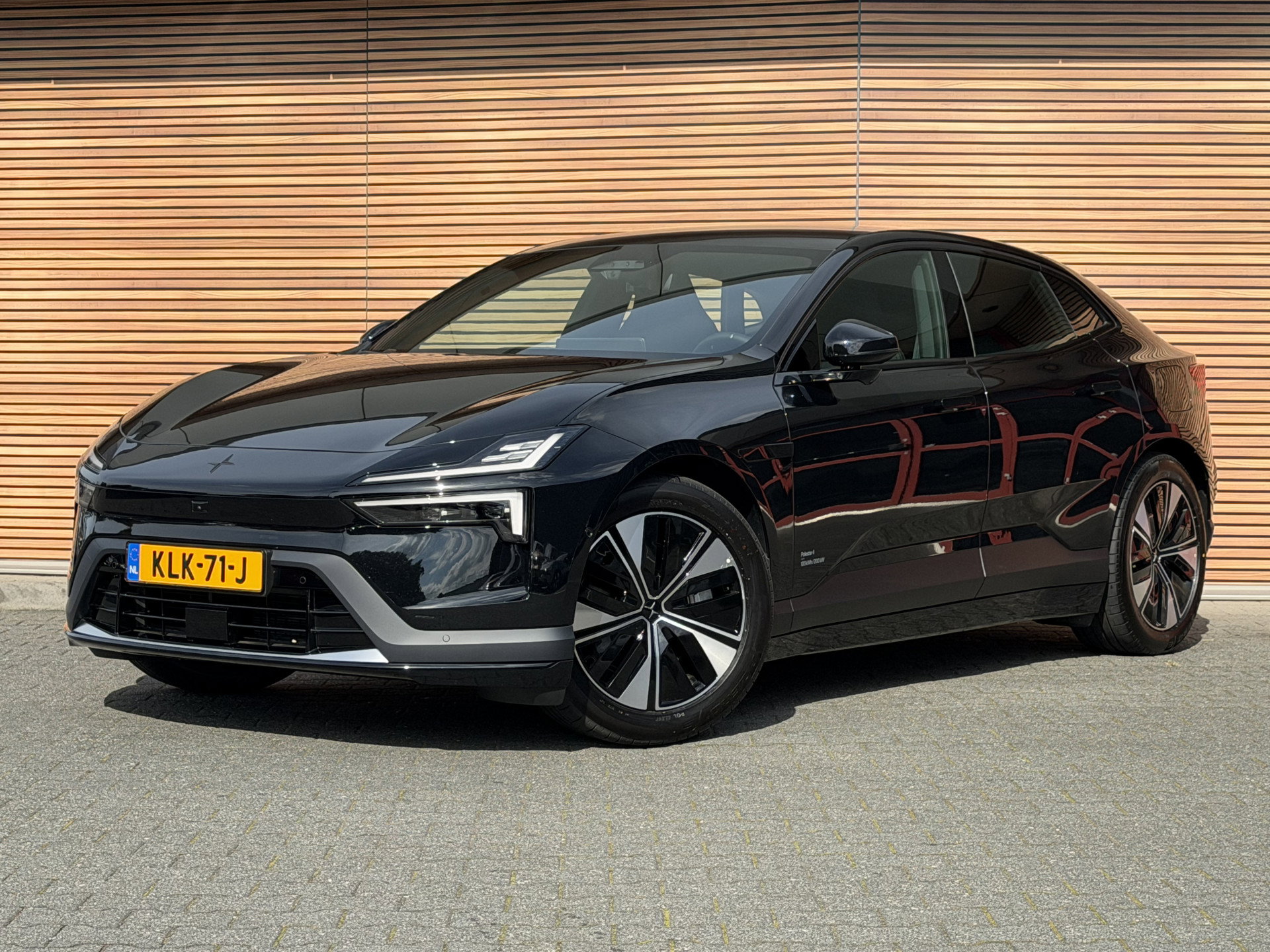 Foto van Polestar 4
