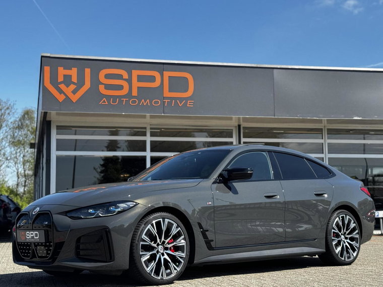 Foto van BMW i4