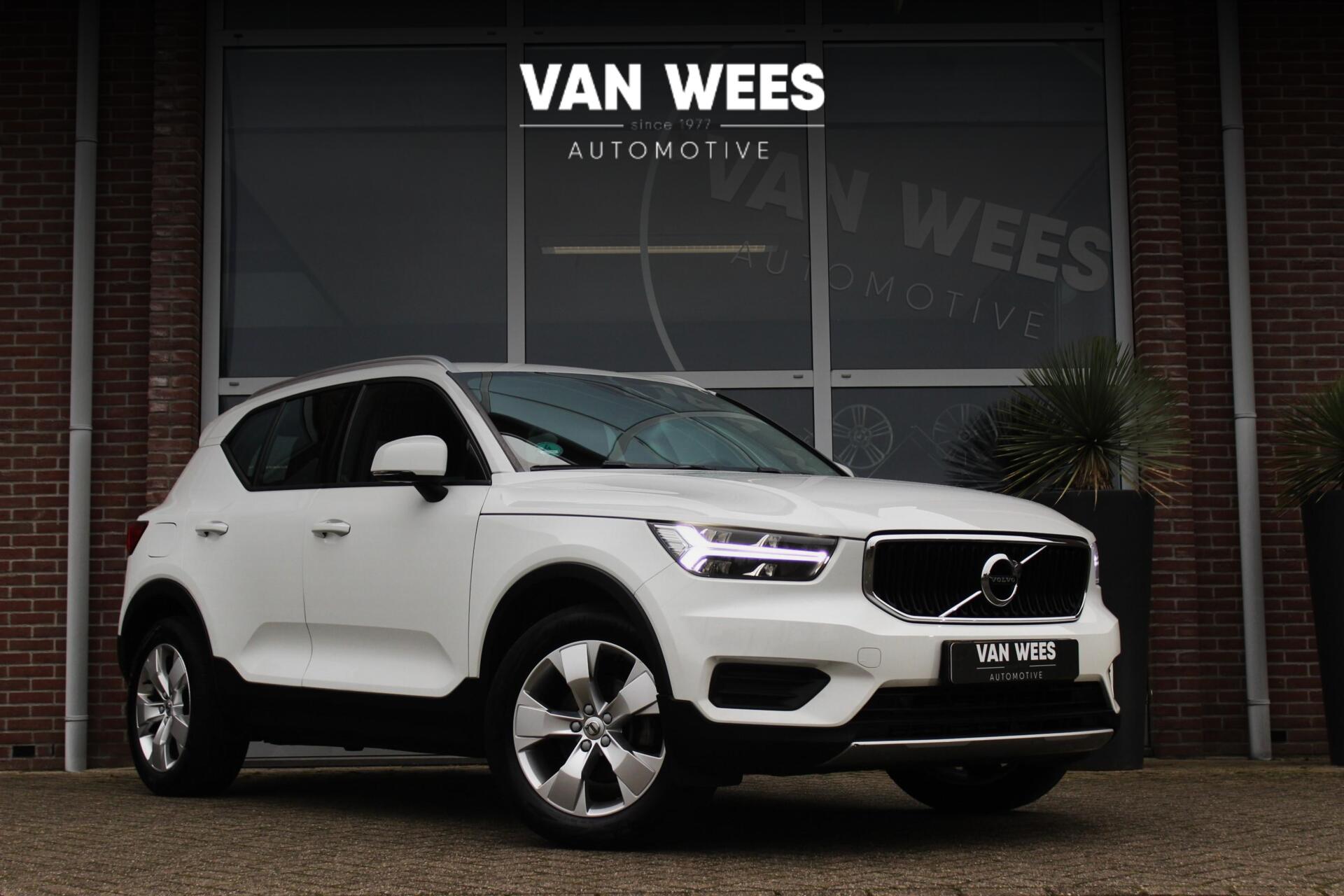 Foto van Volvo XC40 1.5 T3 Momentum Pro | 1e eigenaar | NL auto | Inc btw | LED | Navi | 18 inch | Trekhaak | Half leer | 163 pk |