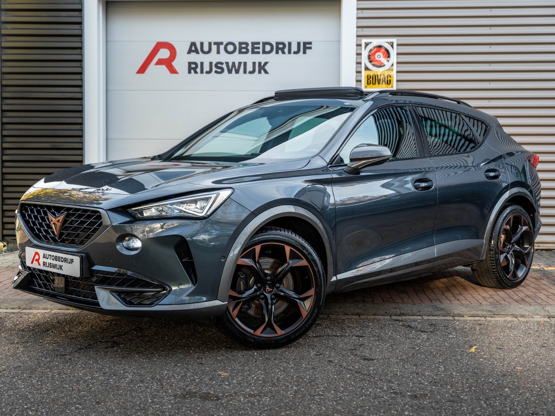 CUPRA Formentor 1.4 e-Hybrid VZ Copper Edition Pano/Schaalstoelen/Camera