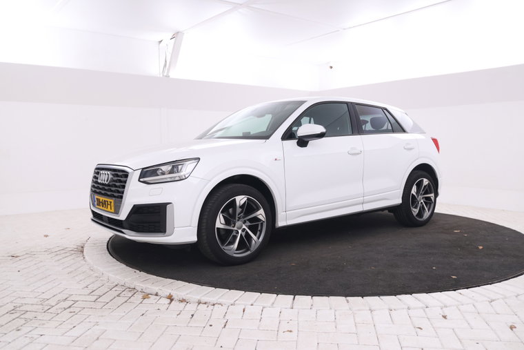 Audi Q2 foto 1