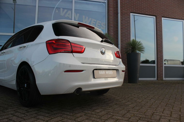 BMW 1-serie 116i F20 Essential Facelift 5-deurs | NL auto | Sportstuur | PDC | Navi | Cruise-control | NAP | Alpinweiss |