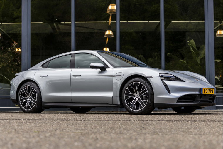 Foto van Porsche Taycan