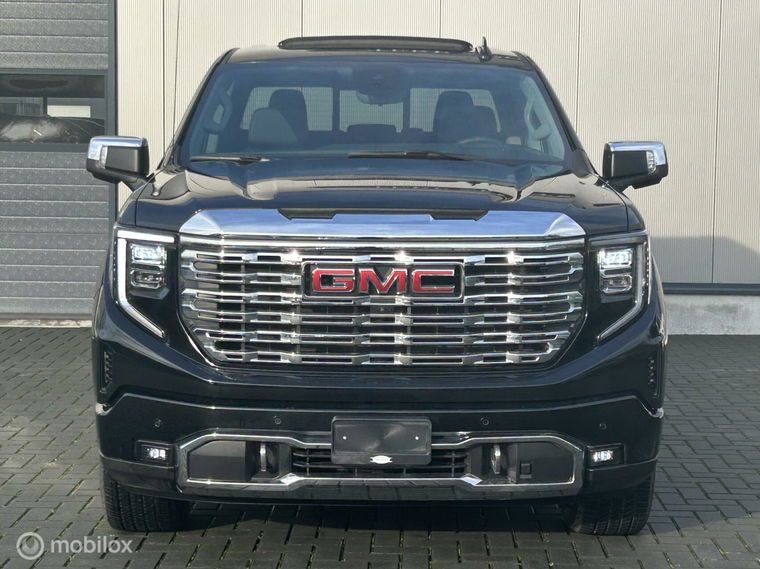 GMC Denali
