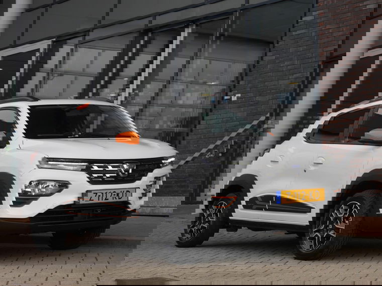 Foto van Dacia Spring