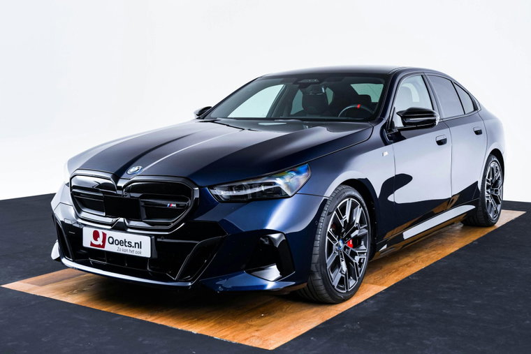 Foto van BMW i5
