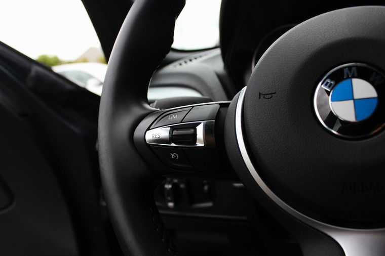 BMW 1-serie 118i F20 Edition M Sport Shadow High Executive M-pakket | Automaat | Navi | Led | Sport