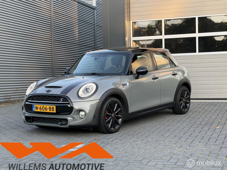 Foto van MINI Cooper S