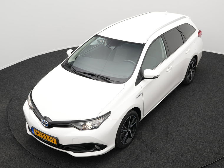 Toyota Auris Touring Sports