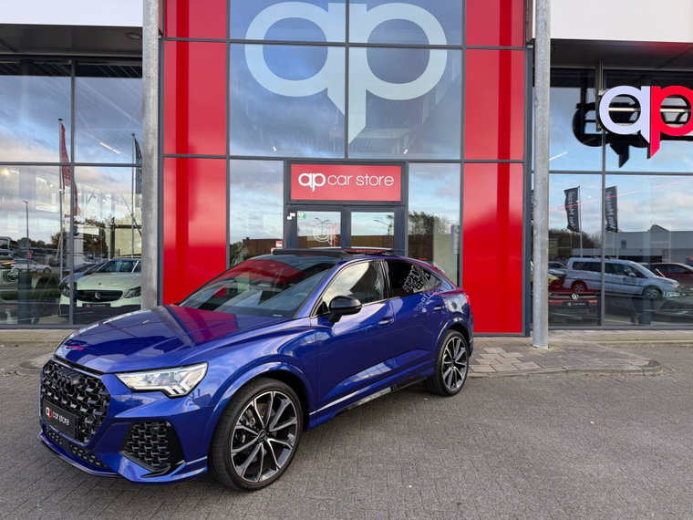 Foto van Audi RSQ3