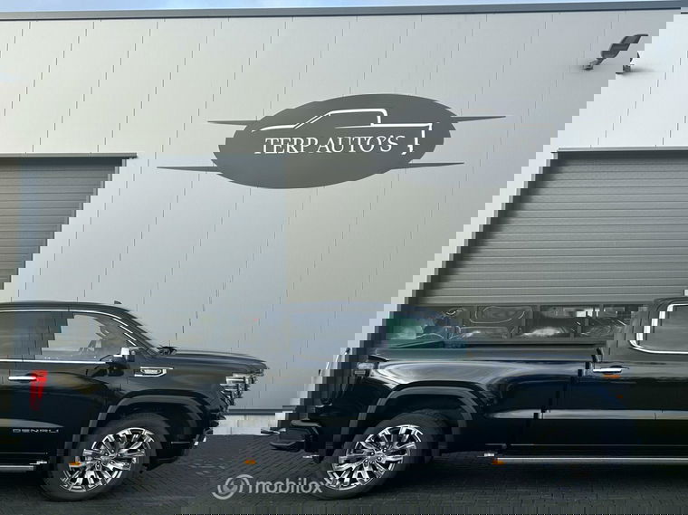 GMC Denali