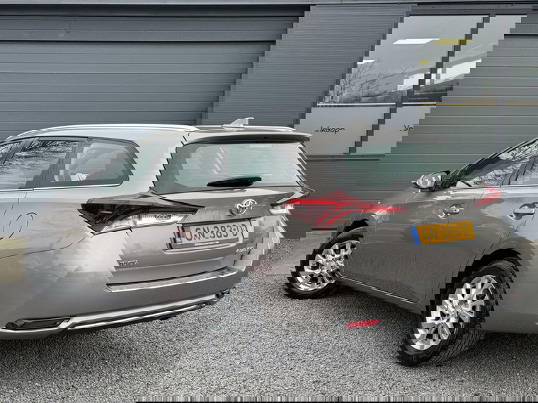 Toyota Auris Touring Sports