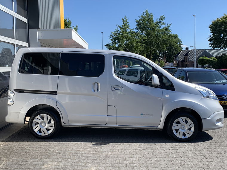 Nissan E-NV200