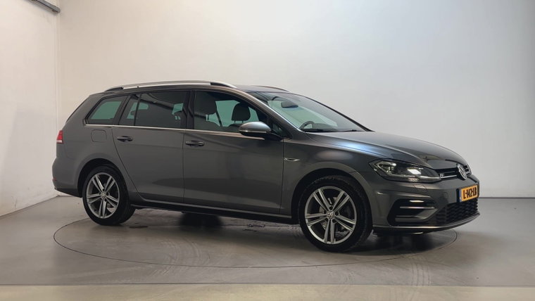 Volkswagen Golf foto 1