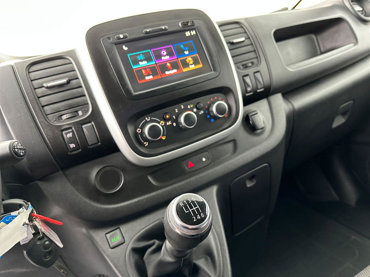 Nissan NV300