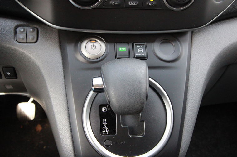 Nissan E-NV200