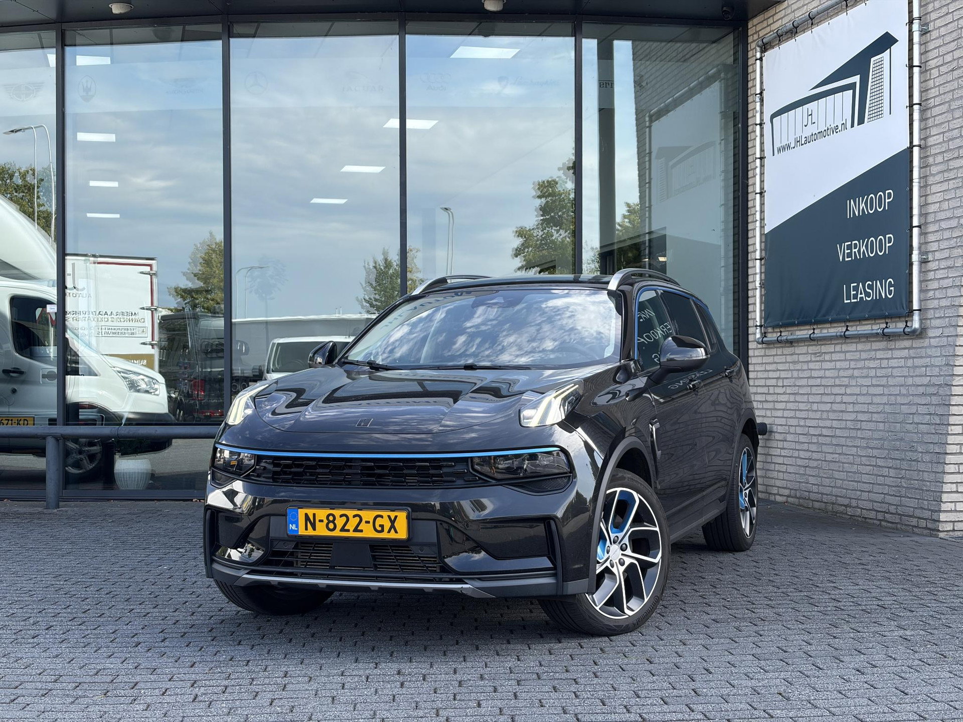 Foto van Lynk & Co 01