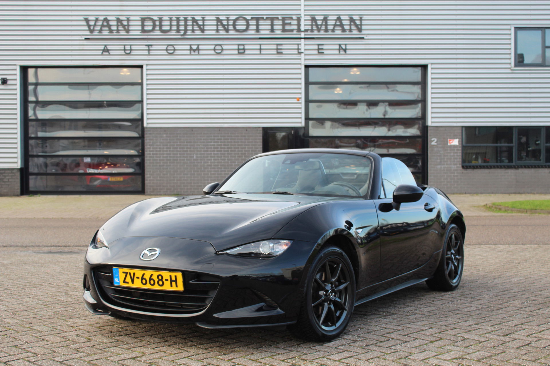 Foto van Mazda MX-5
