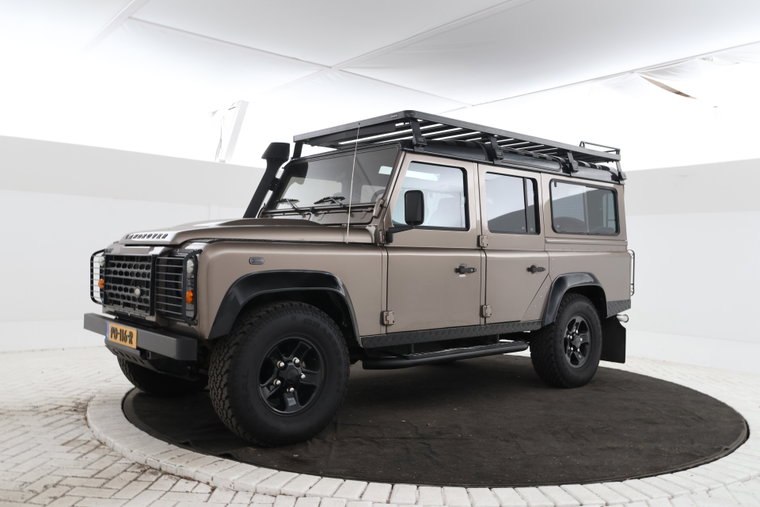 Land Rover Defender foto 1