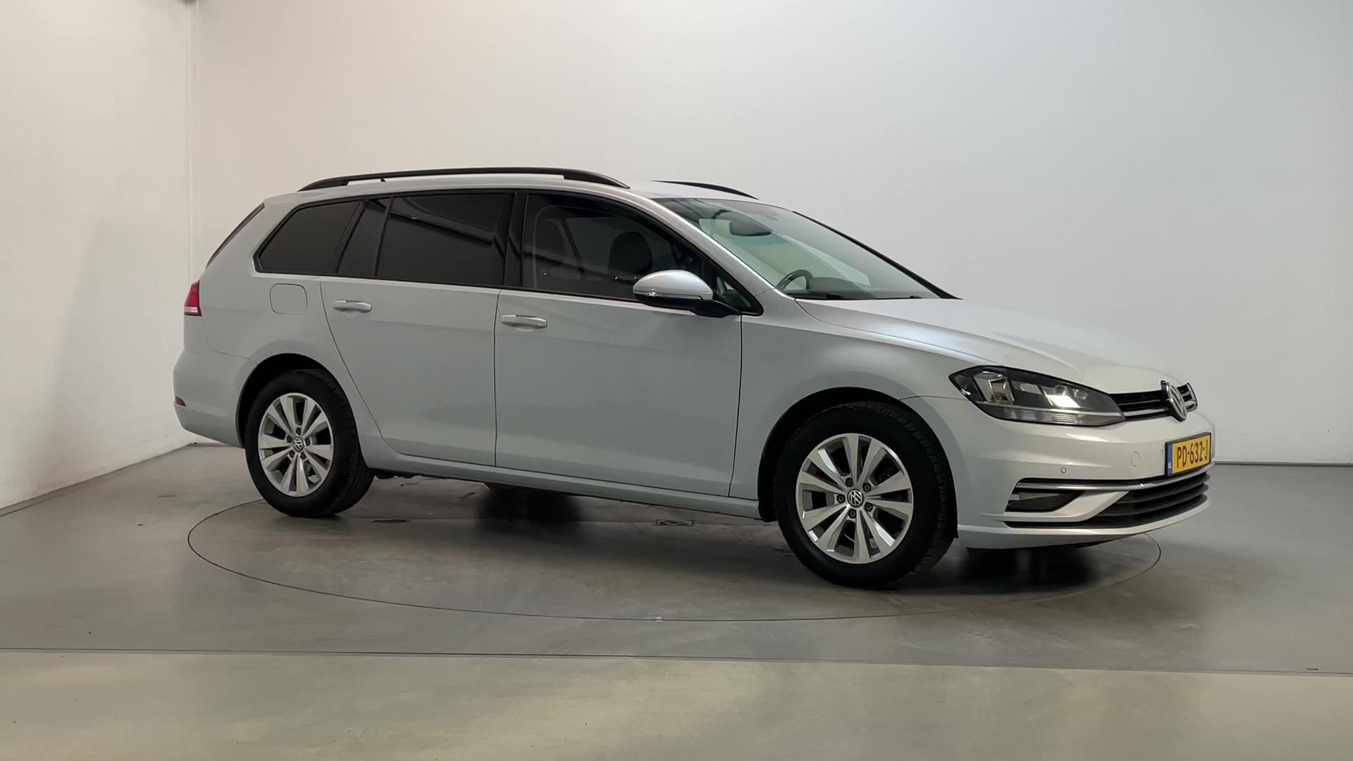 Foto van Volkswagen GOLF Variant