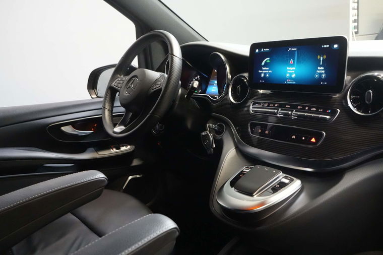 Mercedes-Benz EQV 300