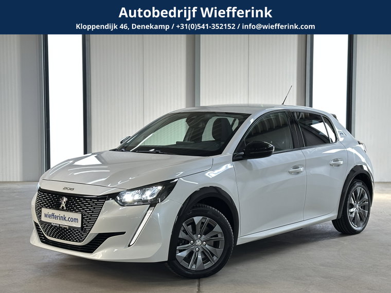 Peugeot e-208