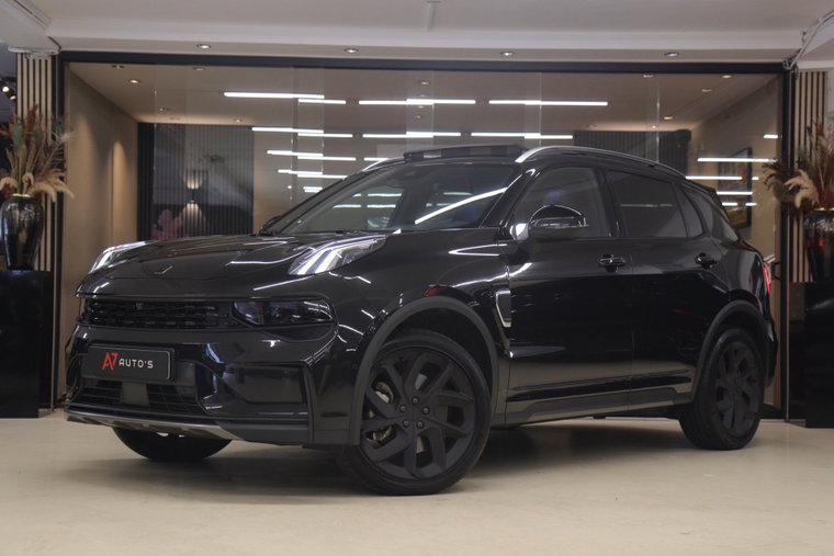 Lynk & Co 01 foto 1