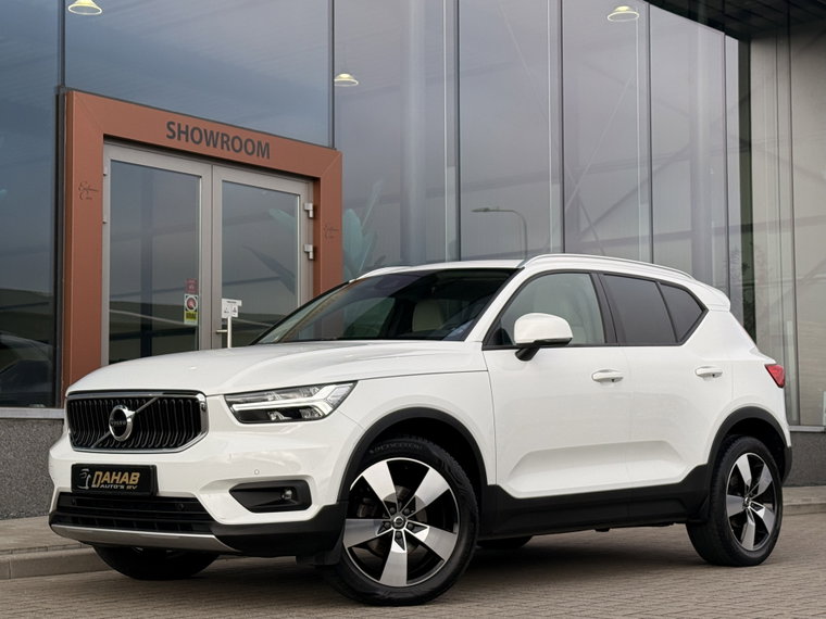 Volvo XC40 foto 1