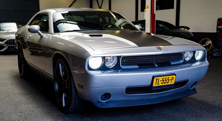 Dodge Challenger foto 1