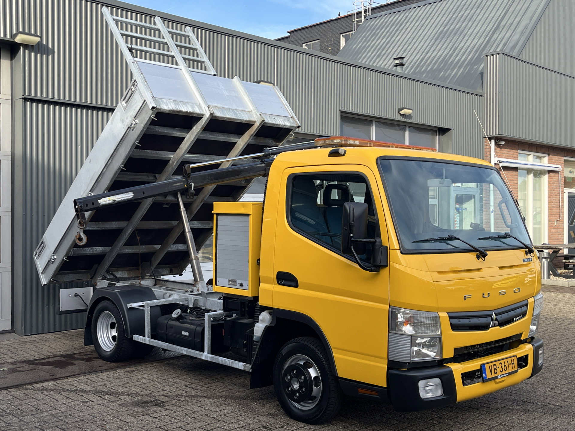 Foto van Mitsubishi Canter