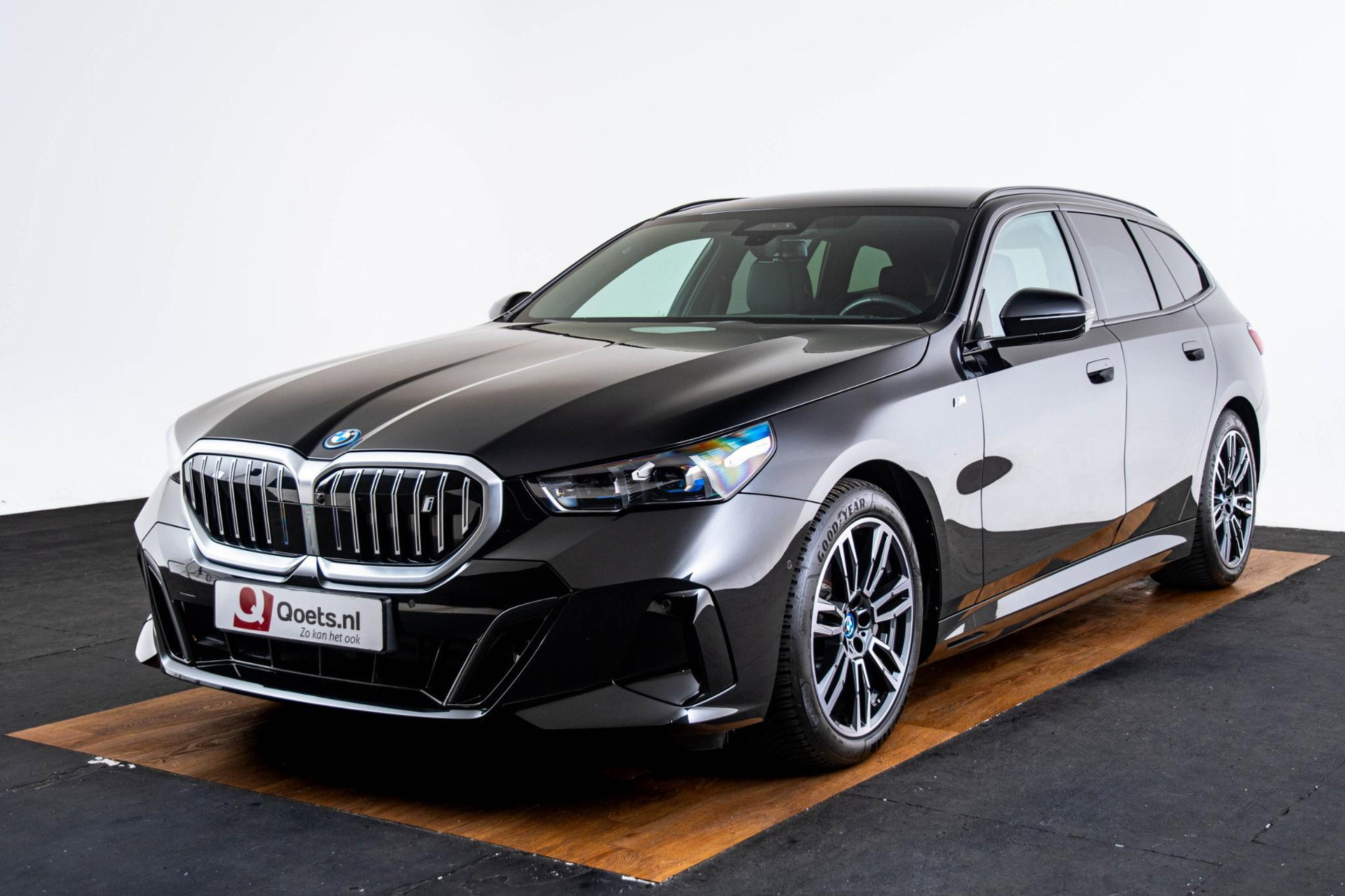 Foto van BMW i5