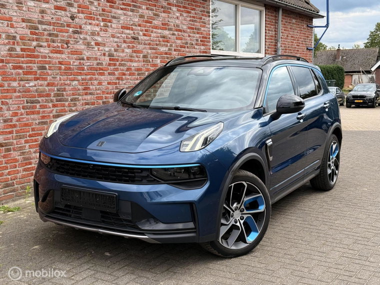 Lynk & Co 01
