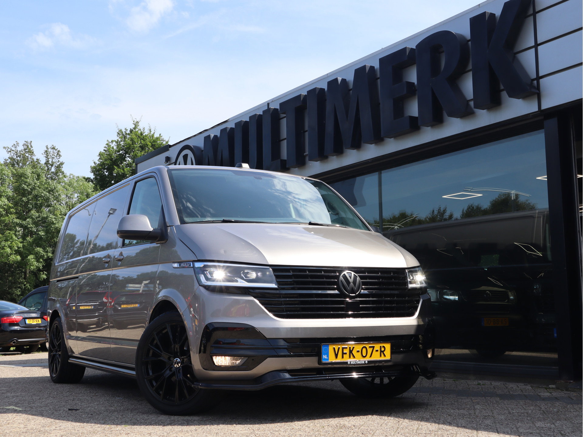 Foto van Volkswagen Transporter 150PK DSG BULLI DIGITALE COCKPIT