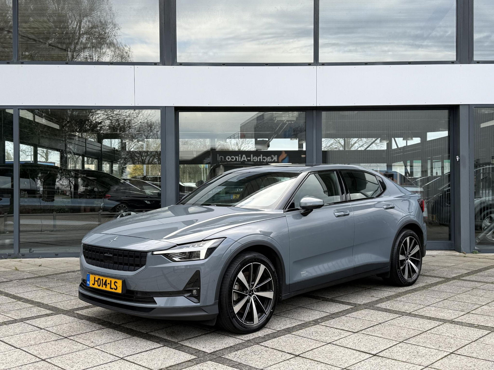 Foto van Polestar 2