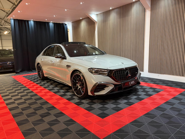 Foto van Mercedes-Benz E-Klasse