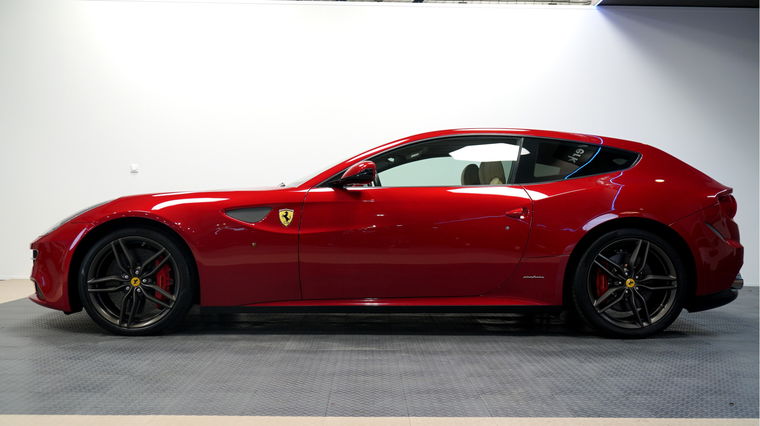 Ferrari FF