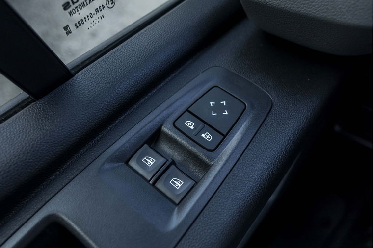 Nissan Interstar