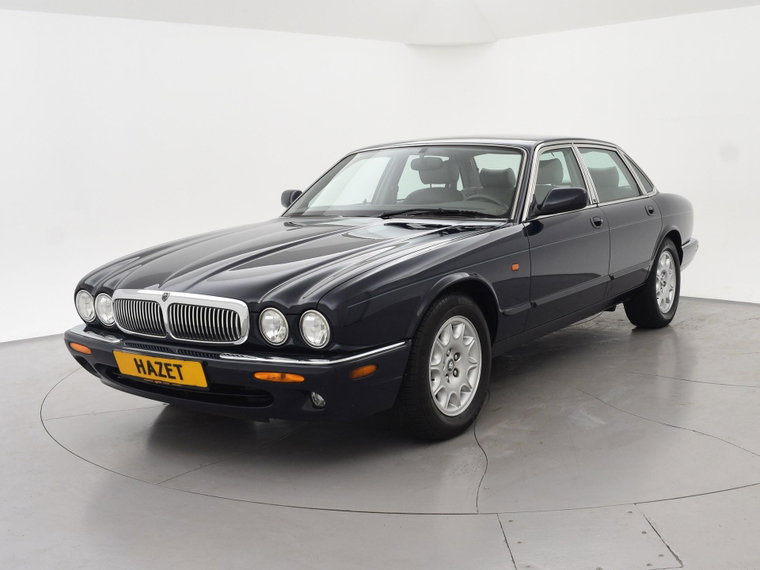 Jaguar XJ foto 1