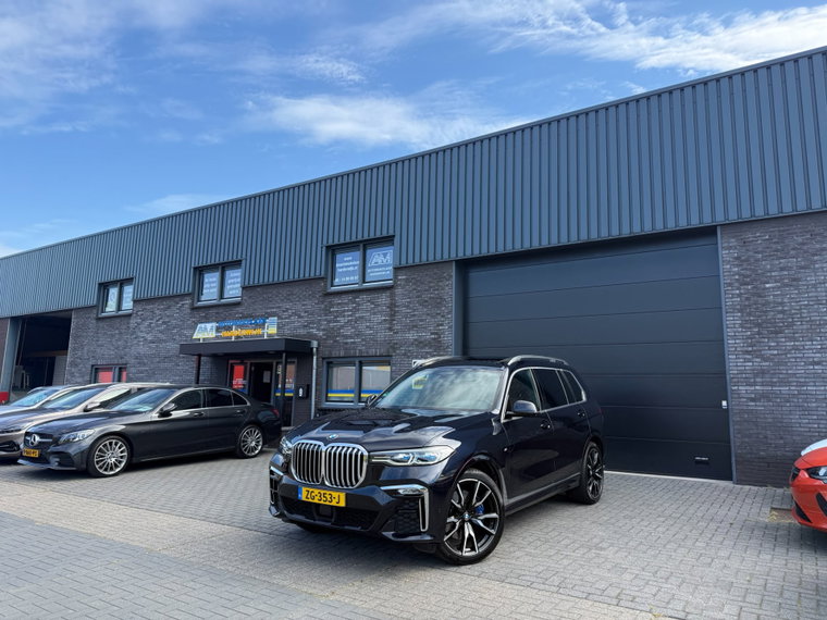 BMW X7