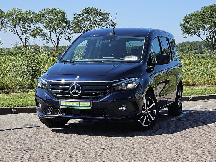 Foto van Mercedes-Benz EQT