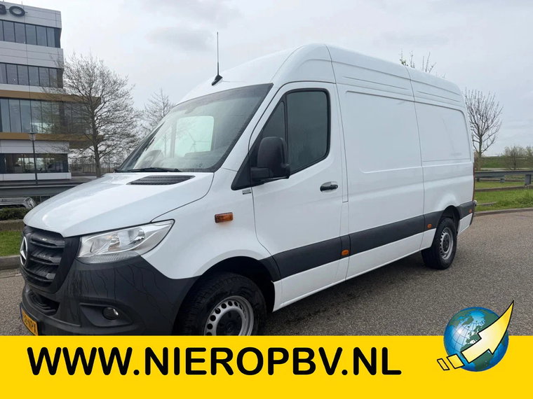 Mercedes-Benz Sprinter foto 1