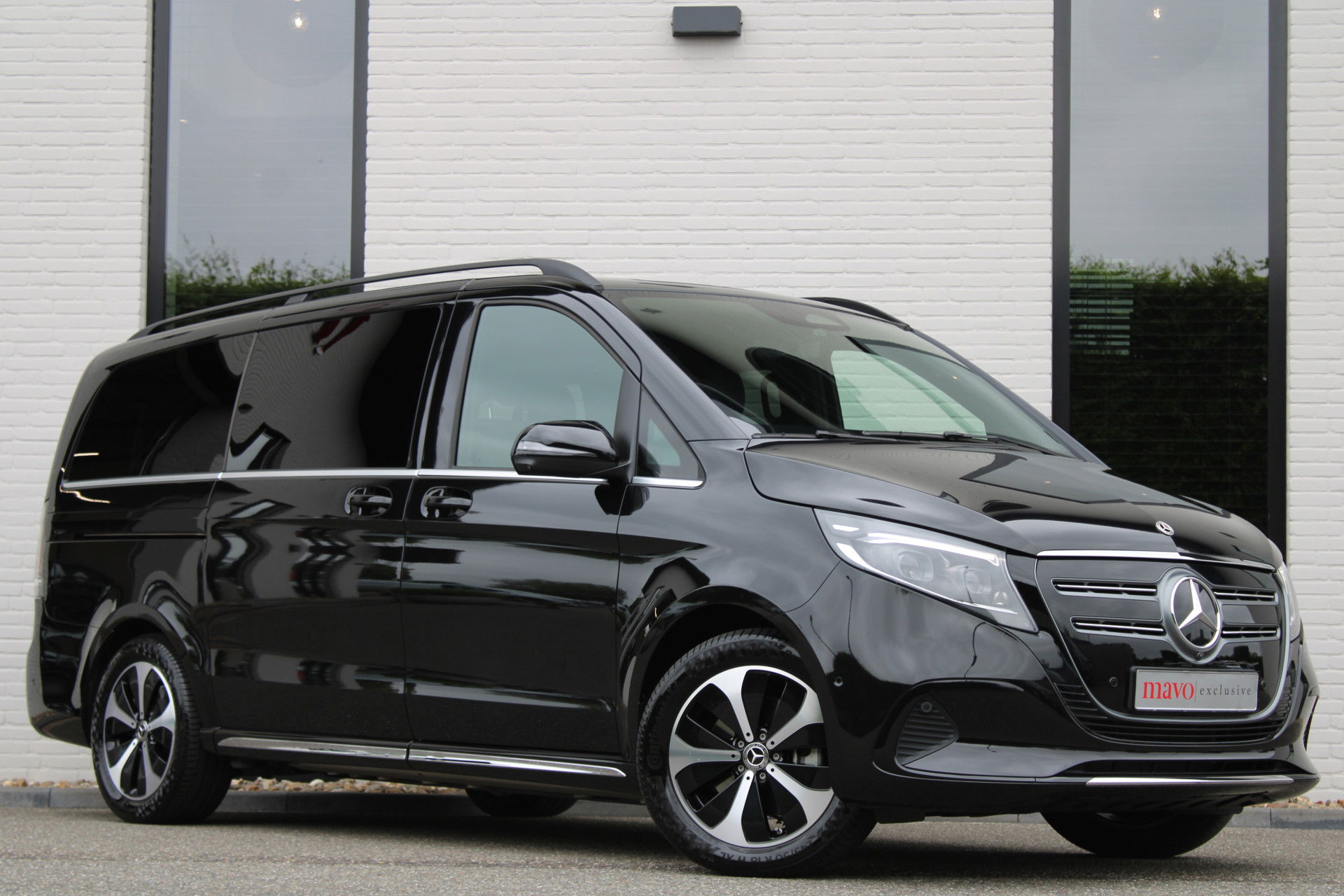 Foto van Mercedes-Benz EQV